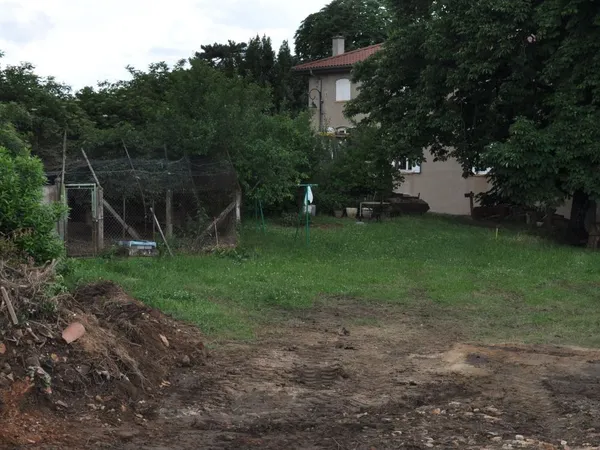 Terrain en individuel 381 m² 