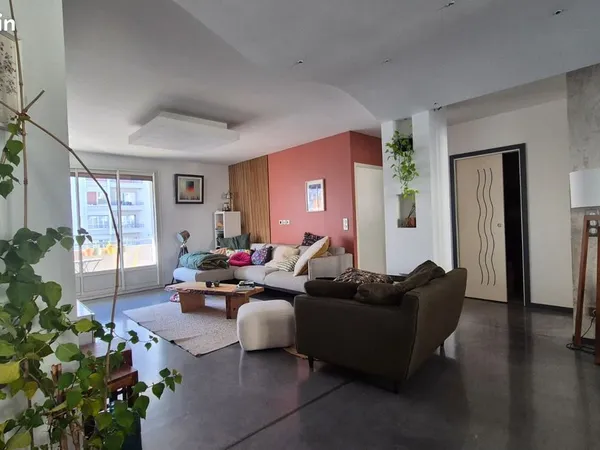Appartement 92m² entièrement refait T3 