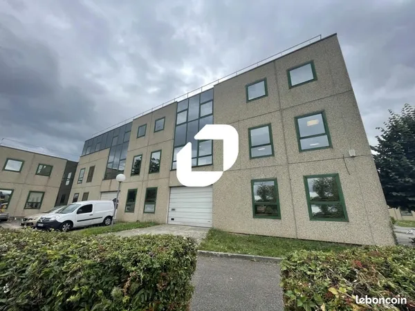 Bureau 1 334 m² 