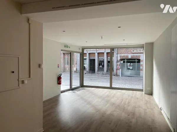 Local d'activités 70 m² 