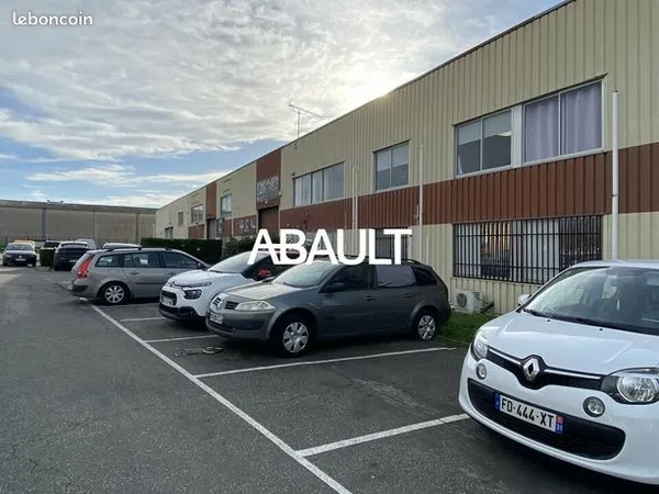 Local commercial 325 m² 