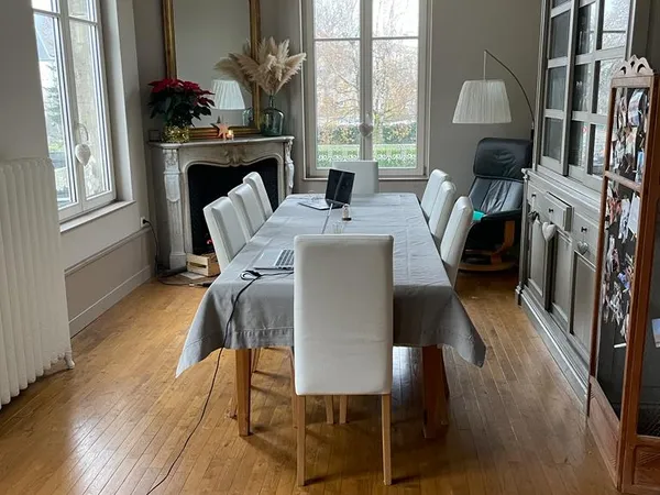 Loue appartement 140m² 