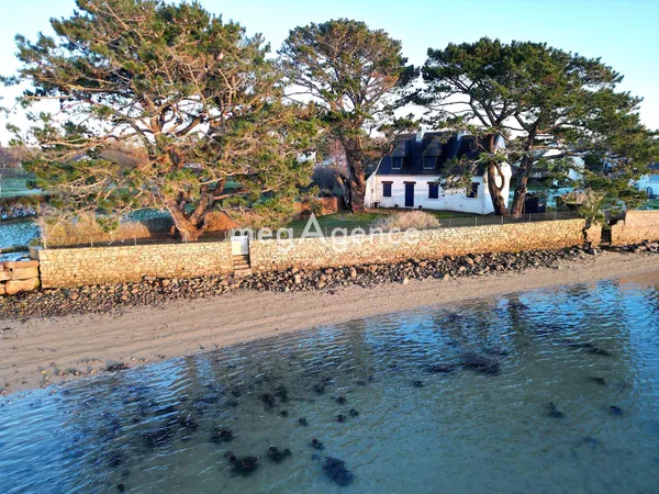 Propriété bord de mer vue et accès mer 