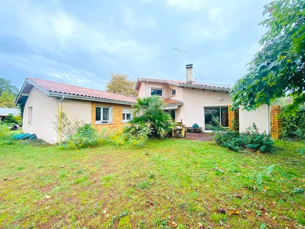 Maison à vendre avec grand jardin à La Hume - Gujan-Mestras 