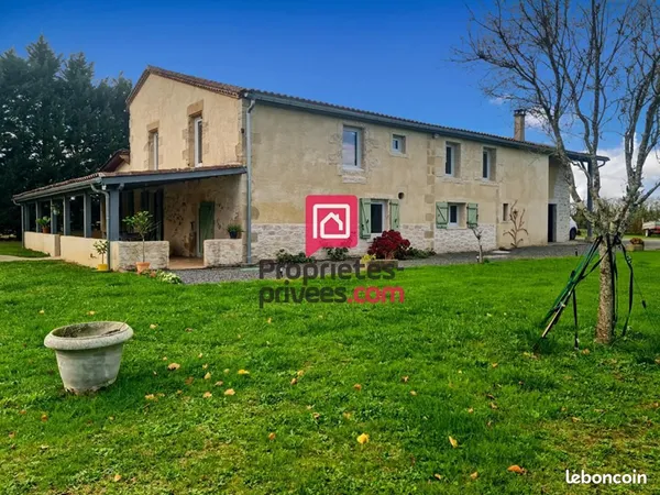 Maison 8 pièces 273 m² 