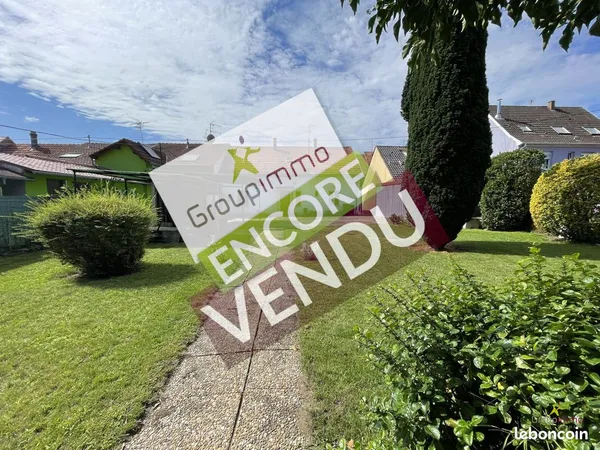 Local 4 pièces 104 m² 