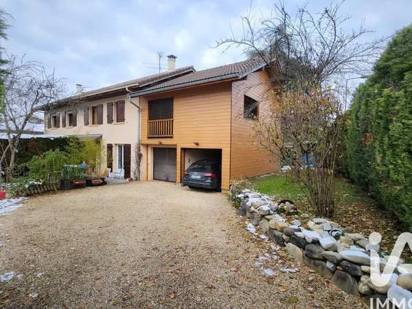 Maison 6 pièces 122 m² 