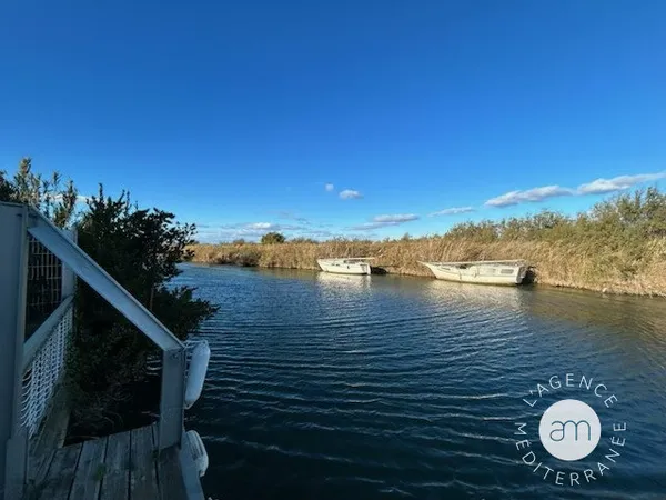 Rare ! Maison rénovée 5 chambres au bord du canal avec pisci 