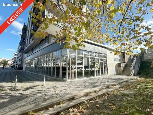 Local commercial 563 m² 