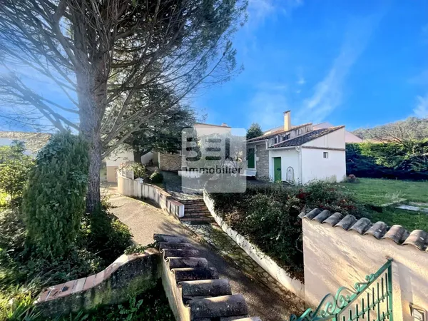 Maison spacieuse et charmante à Bagnols-sur-Cèze 
