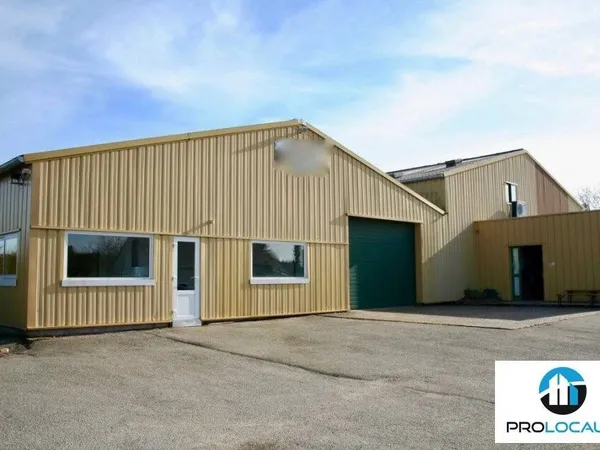 Entrepôt 1676 m² 