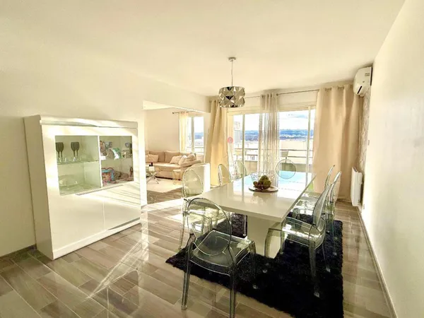 Appartement 5 pièces 101 m² 
