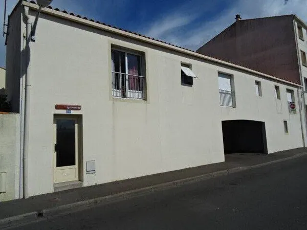 Studio 1 pièce 25 m² 