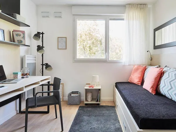 Studio 1 pièce 17 m² 