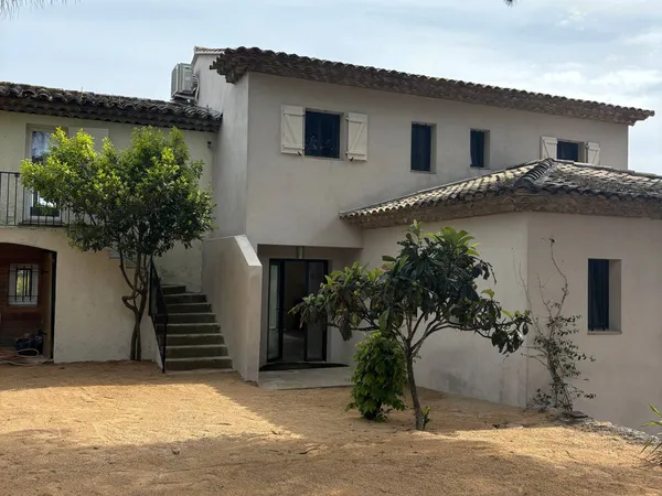 Vends villa provençale rénovée 