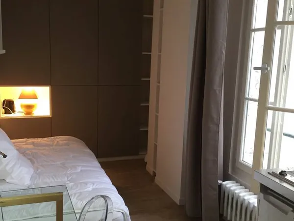 Vends studette Paris 7 Champ de Mars 