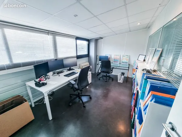🌿 Espace de travail indépendant / Bureau - lumineux & calme - parking privatif - Ste Foy 