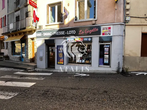 Fond de commerce + murs commerciaux 