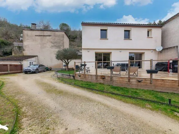 Maison 6 pièces 153 m² 