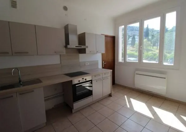 Appartement 3 pièces 75 m² 