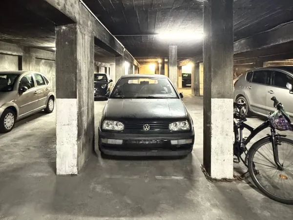 Parking 11 m² 