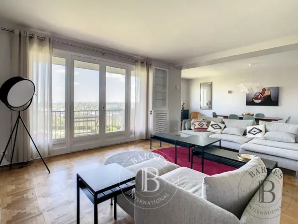 Le service location de la Maison BARNES vous propose ce bien : 