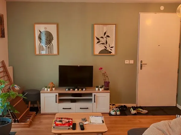 Joli T3 Meublé 65m2 en Duplex avec parking 
