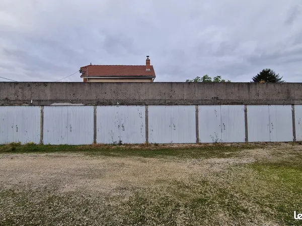 Parking/box Troyes 