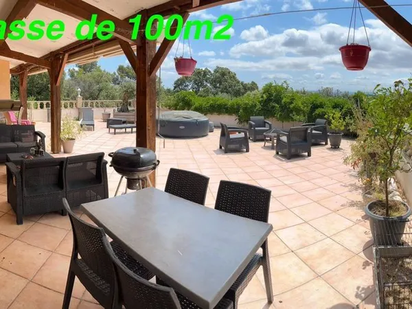 Villa au calme sans vis à vis 