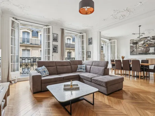 Appartement 3 chambres Iéna Lubeck 