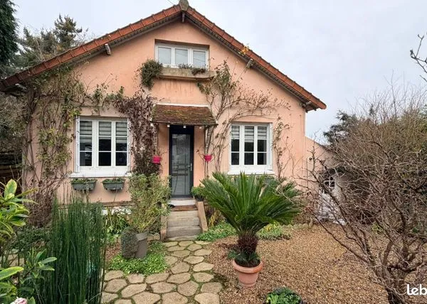 Maison 8 pièces 158 m² 