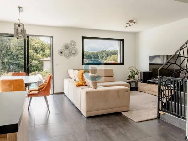 Maison 5 pièces 96 m² 