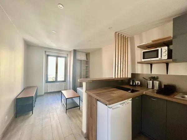 Appartement 1 pièce 18 m² 