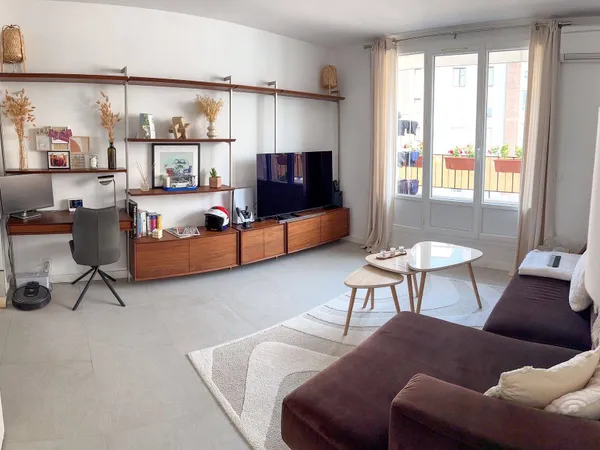 A vendre - Joli appartement avec balcon et terrasse - Boulogne - Rives de Seine 