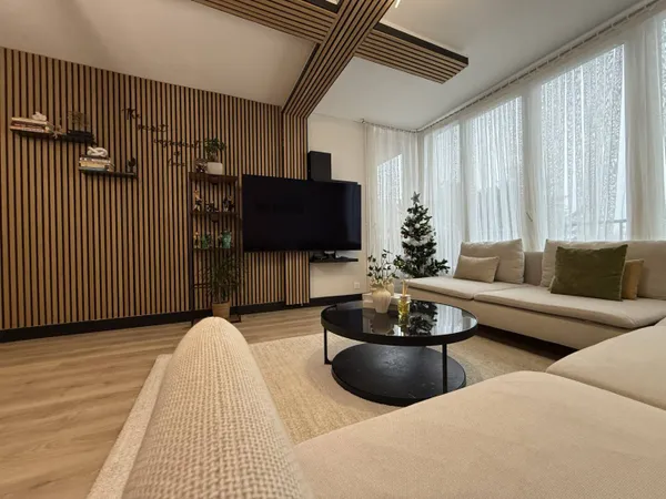 Appartement 5 pièces 84 m² 