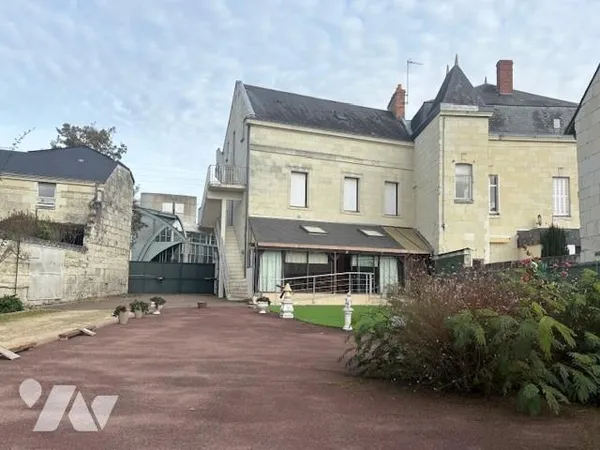 Maison 9 pièces 203 m² 