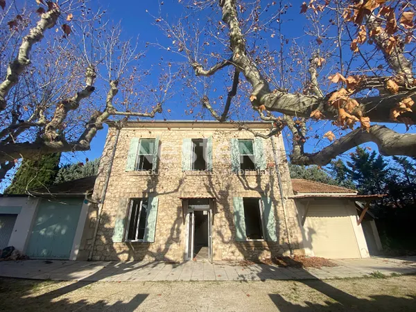 Maison 7 pièces à vendre à Cavaillon ? Mas en pierre 155 m² avec confort moderne 