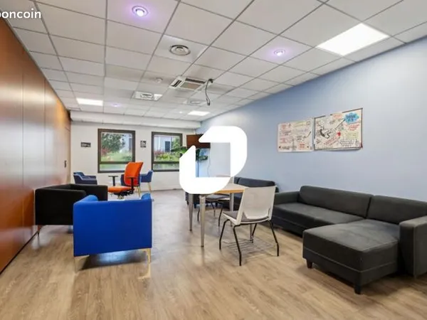 Bureaux 354 m² 