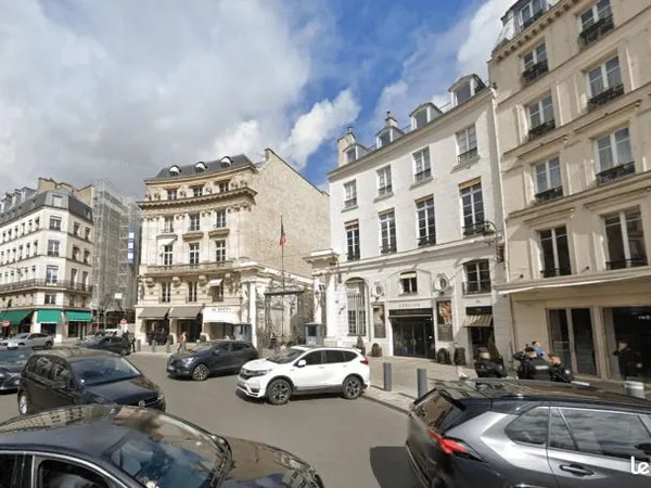 Local 158 m² 