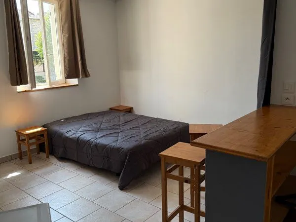 Studio meuble libre en décembre 