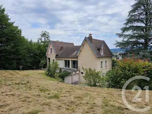 Maison 8 pièces 213 m² 