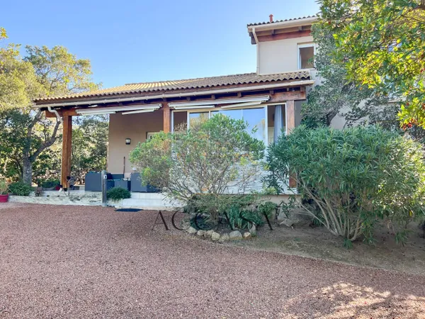 Villa 7 pièces 167 m² 