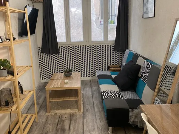 Appartement meublé studio centre-ville de Sérignan 