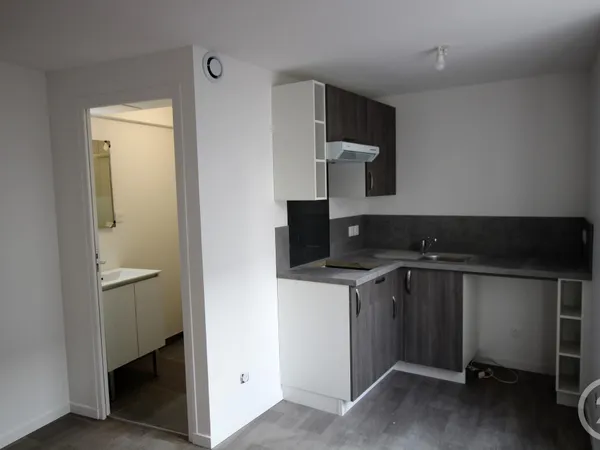 Appartement 1 pièce 14 m² 
