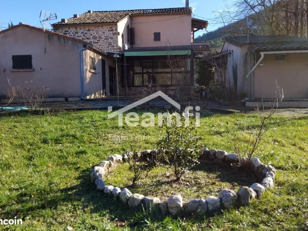 Maison de village 6 pièces 139 m² 