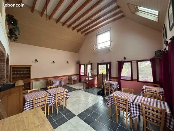 Local commercial 128 m² 