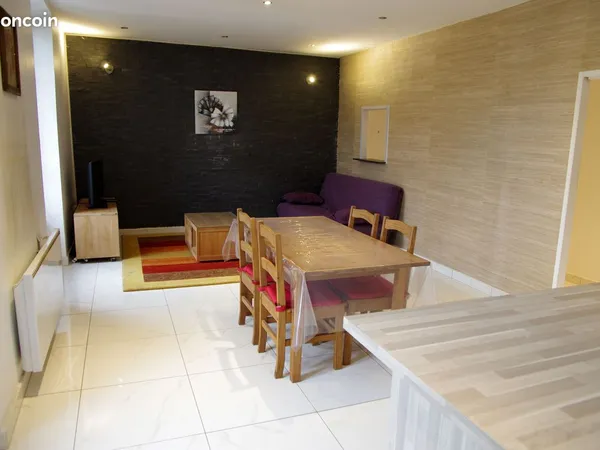 A louer Bellegarde centre T4 de 90 m2 meublé 