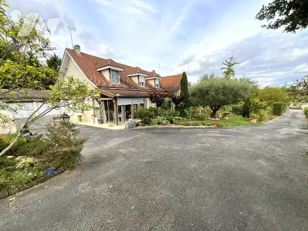 Maison 9 pièces 172 m² 