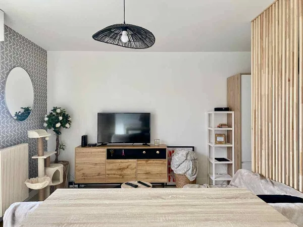 AGRÉABLE APPARTEMENT ASCENSEUR PARKING CAVE BORDEAUX CAUDÉRAN 