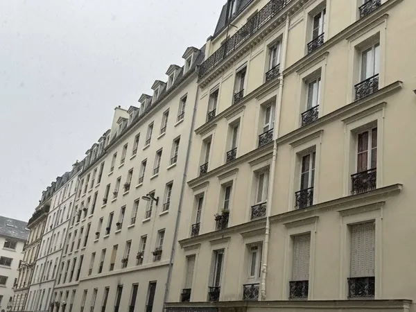 Studio 1 pièce 16 m² 